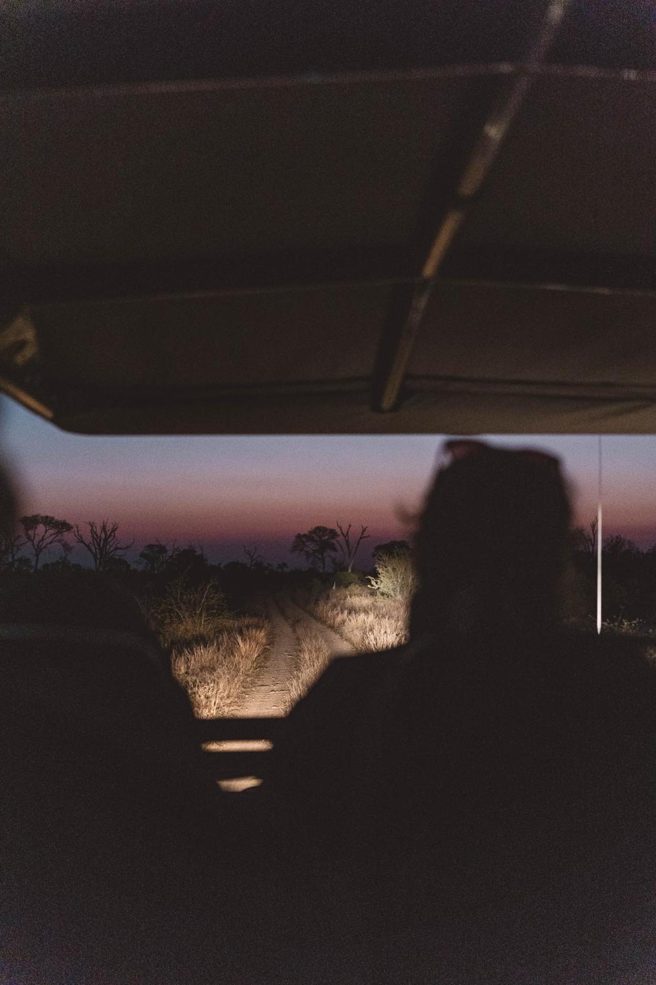Ndzhaka Tented Camp マンイェレティ・ゲーム・リザーブ エクステリア 写真