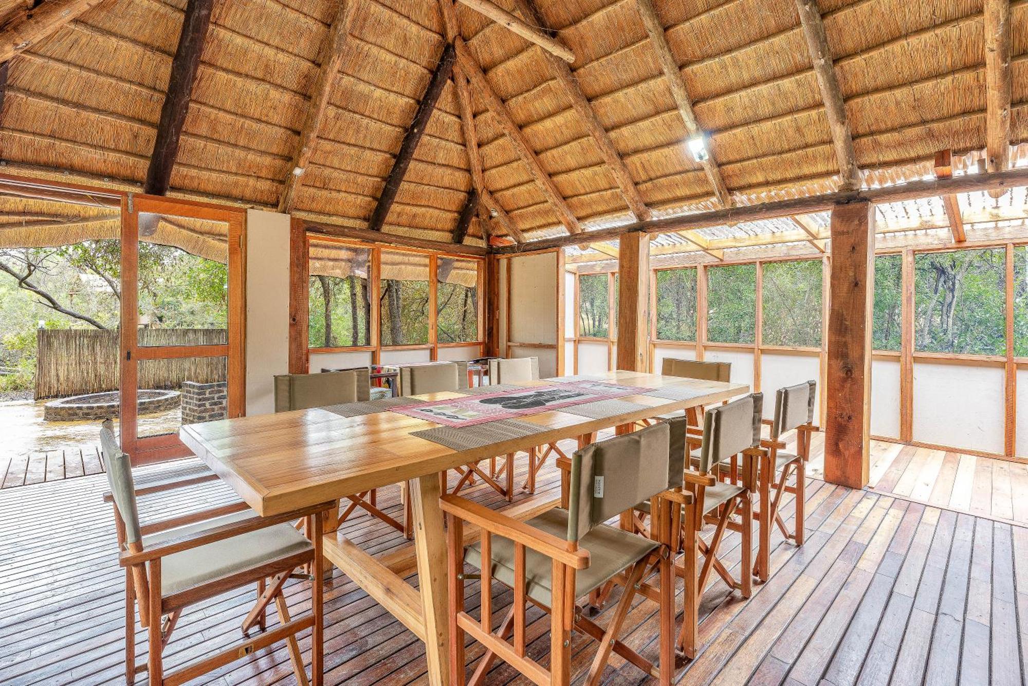 Ndzhaka Tented Camp マンイェレティ・ゲーム・リザーブ エクステリア 写真