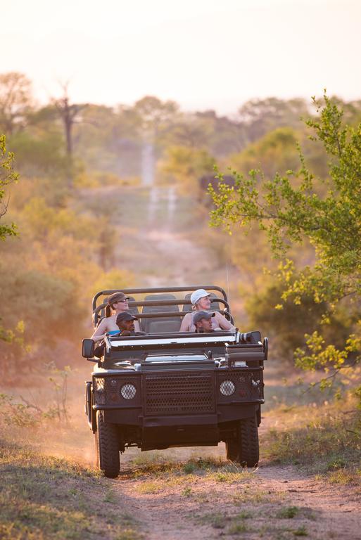 Ndzhaka Tented Camp マンイェレティ・ゲーム・リザーブ エクステリア 写真